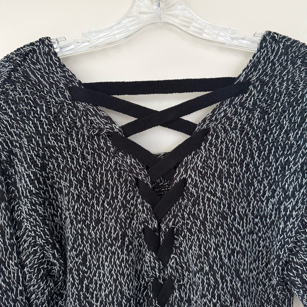 Lace-back Sweater NWOT - Picture 5 of 7